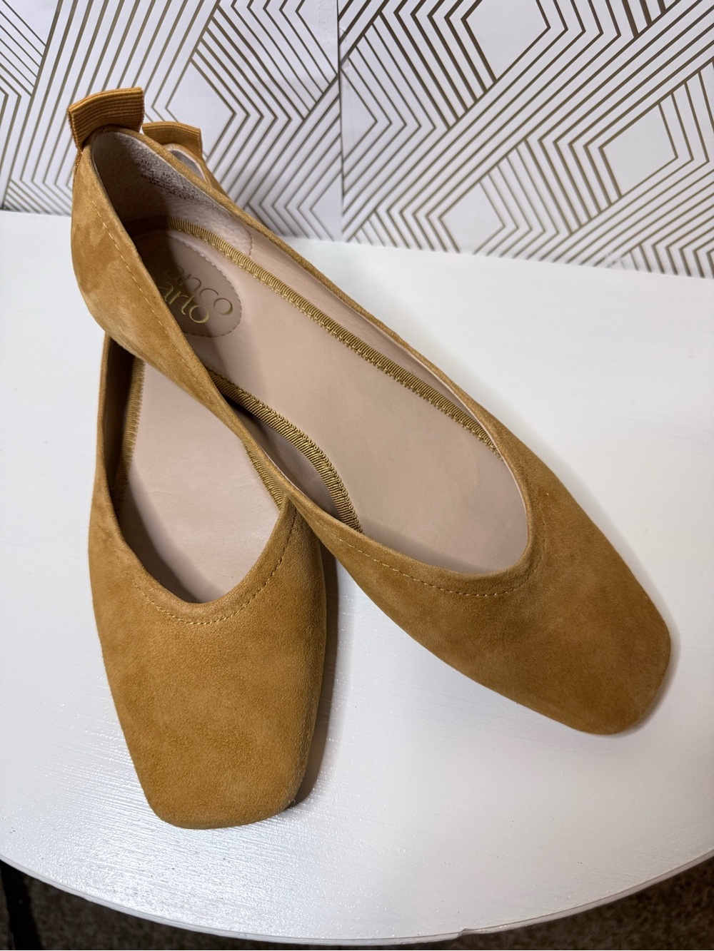 Franco Sarto Square Toe Ballet Flats Suede Gold Heels Camel Size 9 - Picture 1 of 7